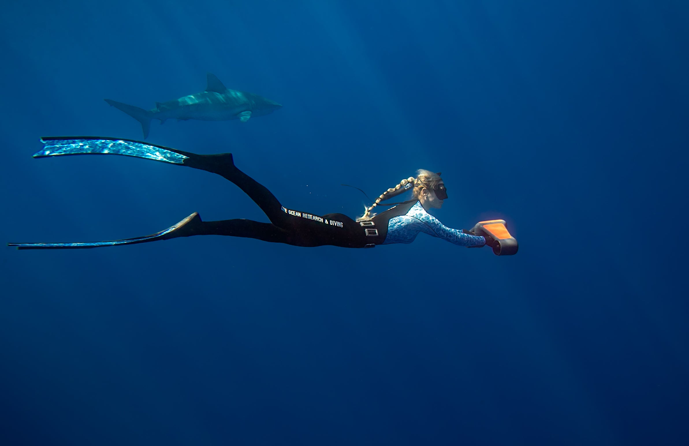 Discovering Underwater Marvels: Gearsjoy's Underwater Scooters Unveiled